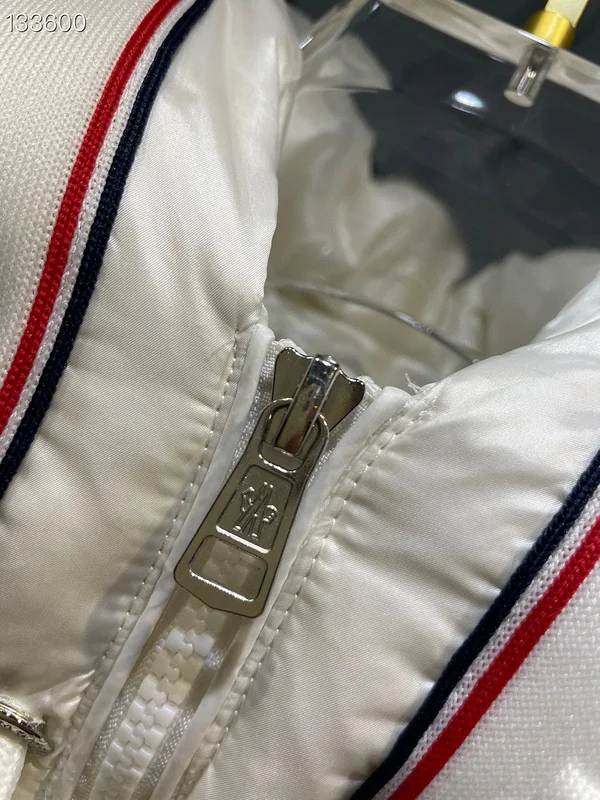 Moncler sz1-5 26yr43 (27)